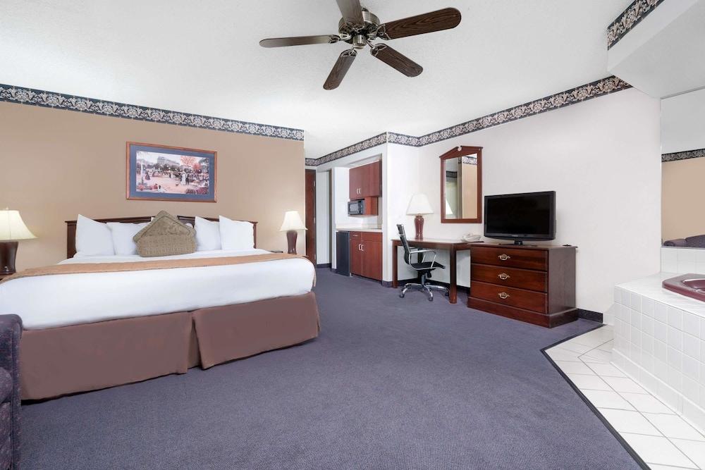Baymont By Wyndham La Crosse/Onalaska מראה חיצוני תמונה